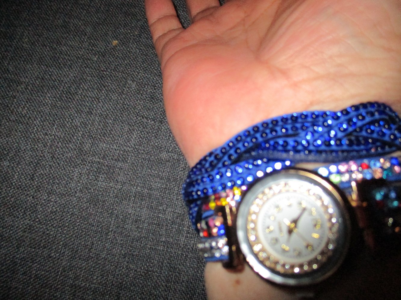 neue armbanduhr, blau / bunt, glitzer, steinchen, bänder, geflochten