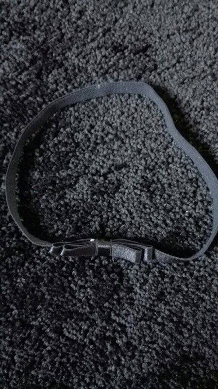 Süßes Stirnband mit Schleife