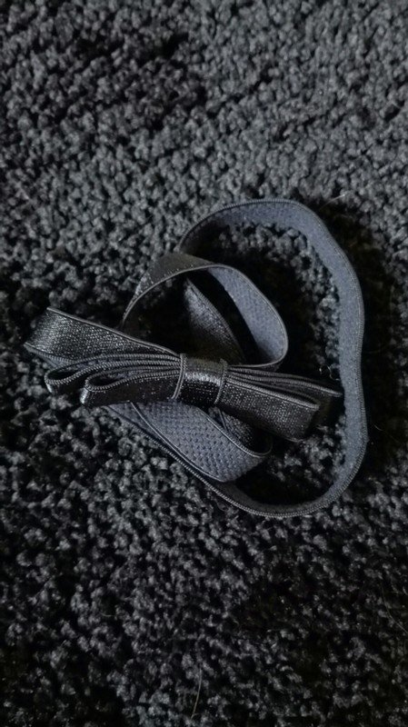 Süßes Stirnband mit Schleife