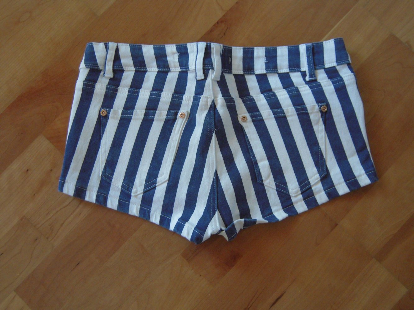 Shorts Hotpants gestreift