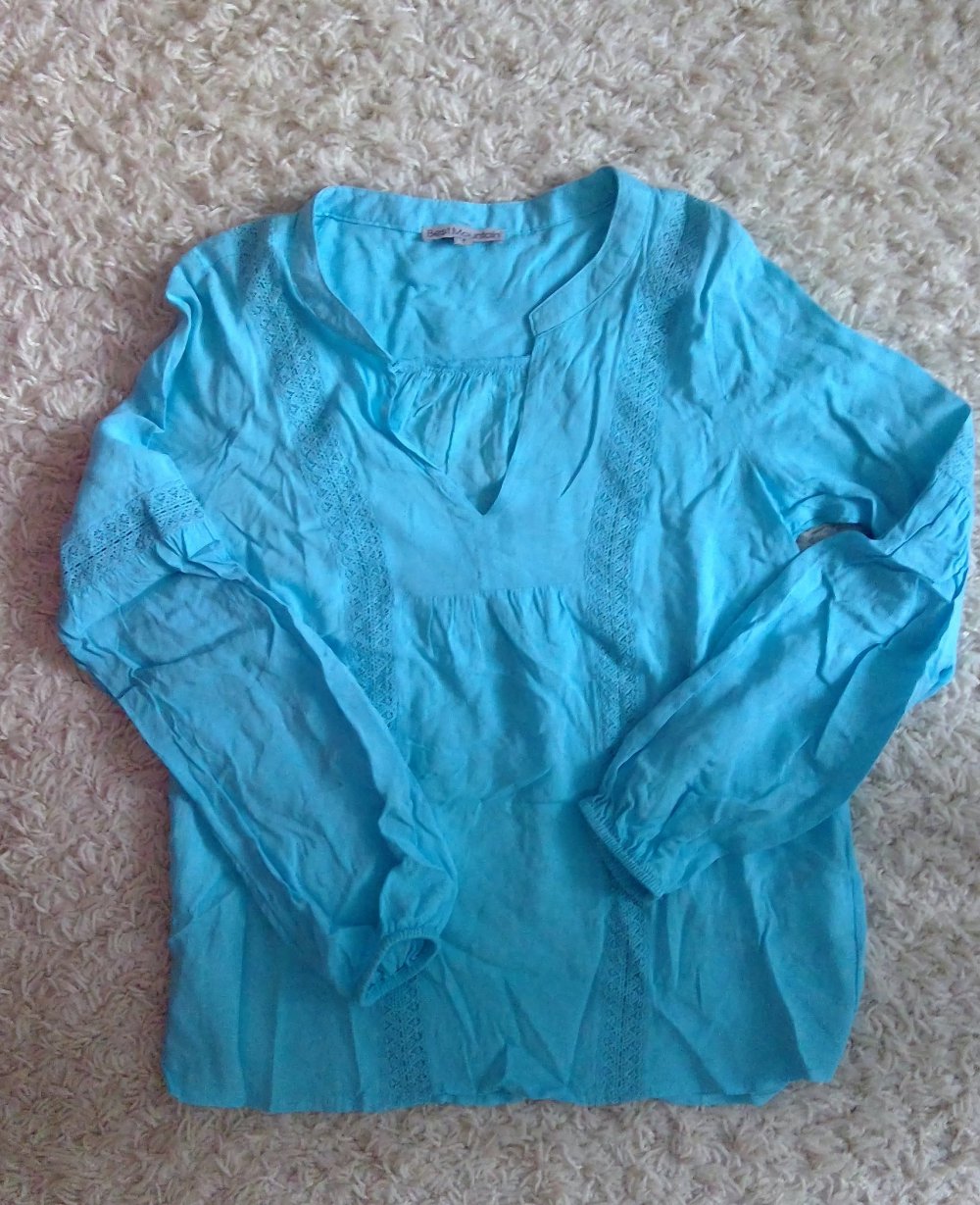 Leichte Sommerbluse himmelblau