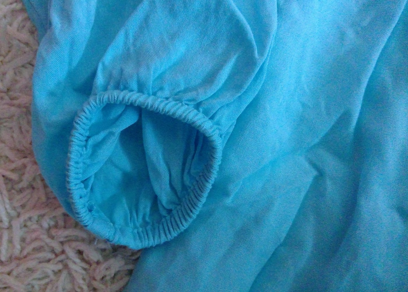 Leichte Sommerbluse himmelblau