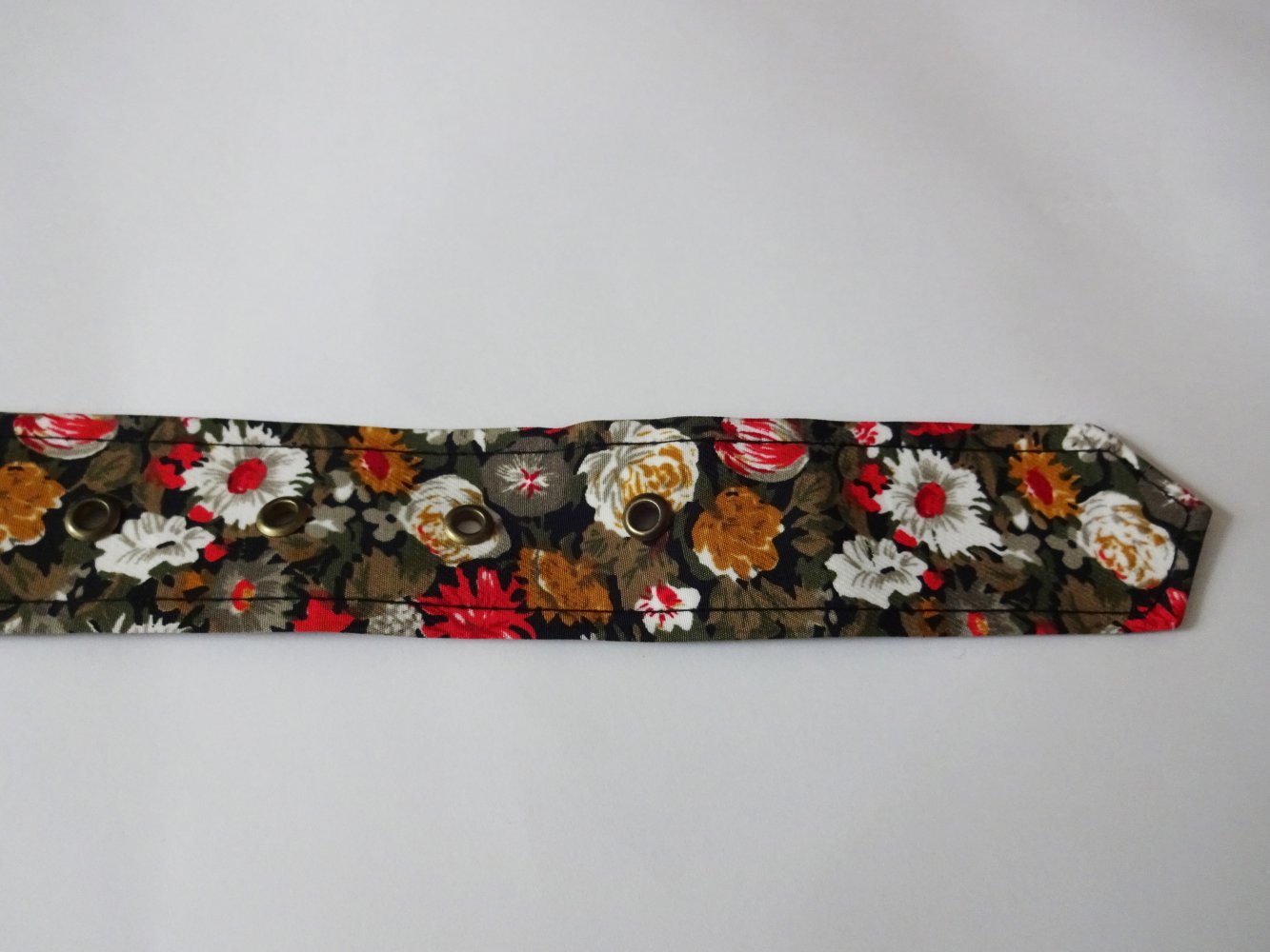 Gürtel mit Blumenmuster Vintage 90er England UK Print Schnalle Geblümt Florales Muster