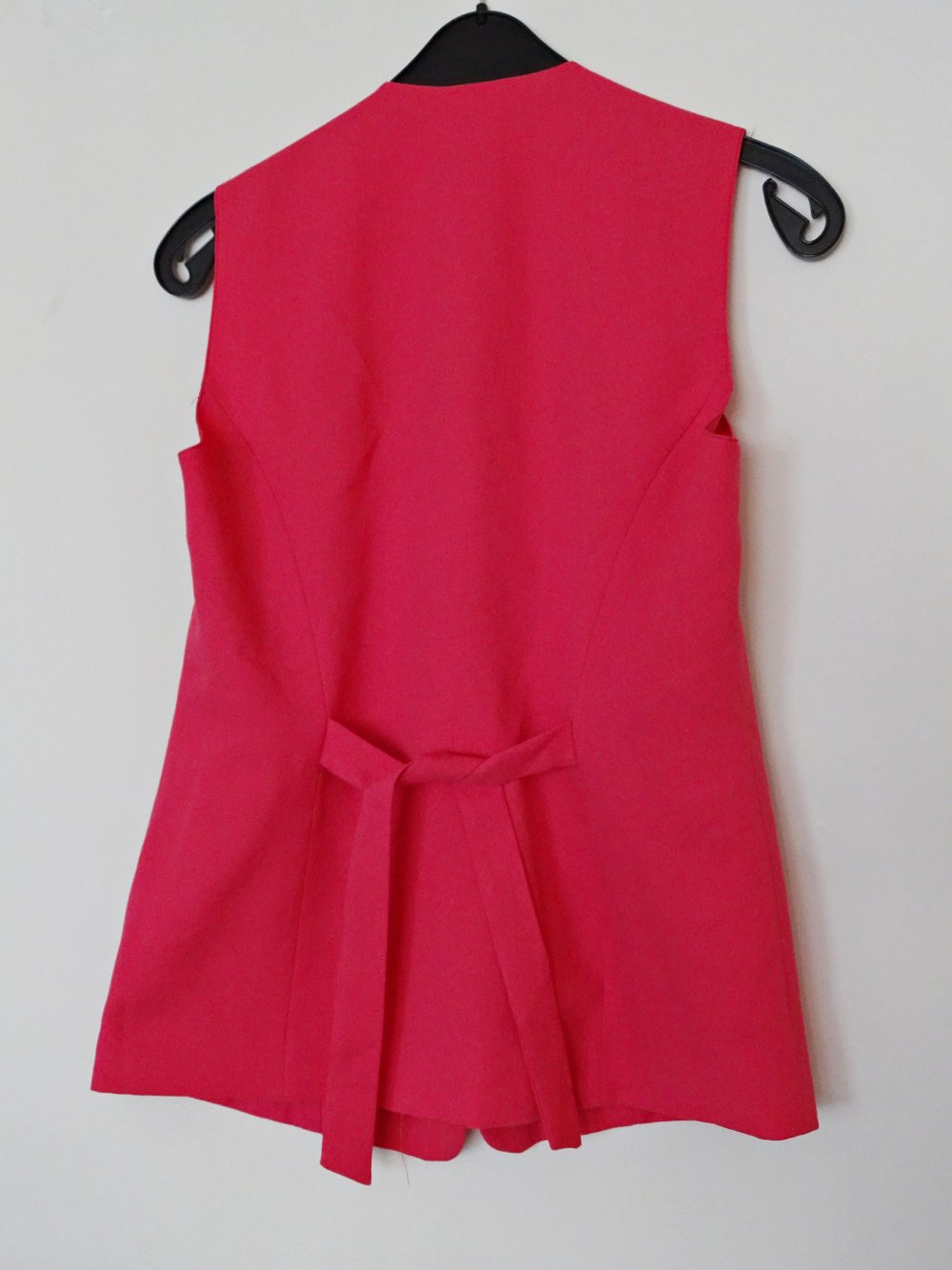 Pinke Vintage Weste mit schwarzen Ziernähten Gr. 40 Gr. M