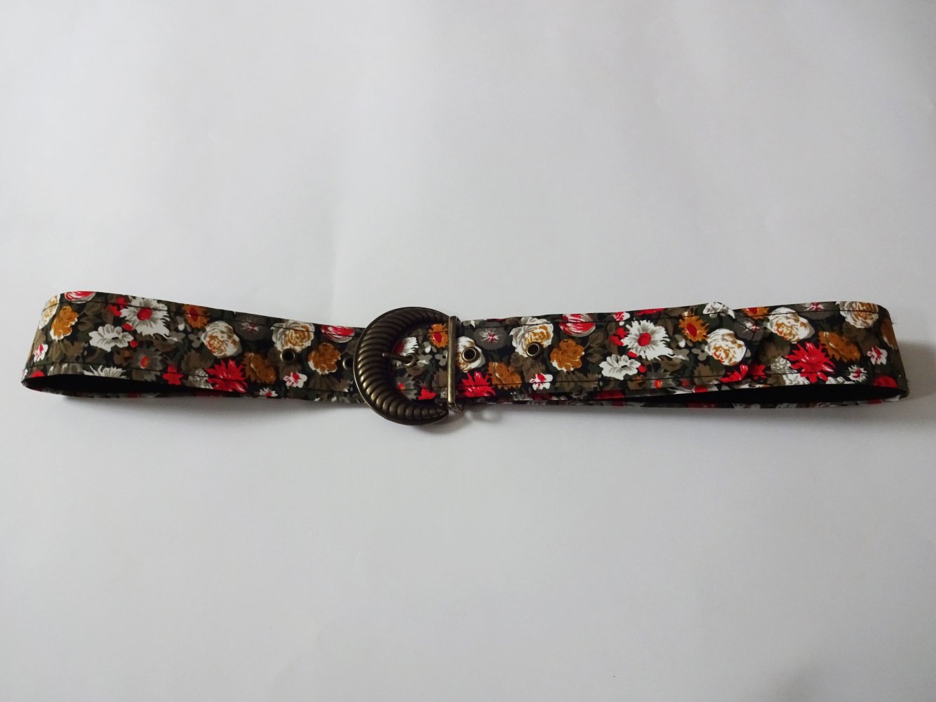 Gürtel mit Blumenmuster Vintage 90er England UK Print Schnalle Geblümt Florales Muster