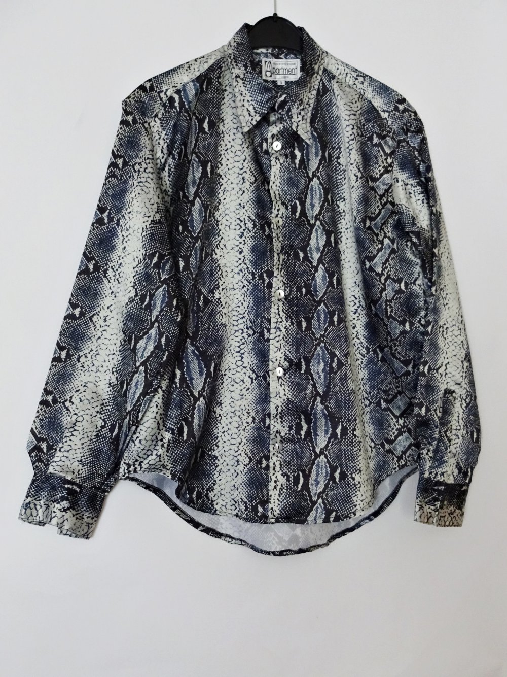 Satinbluse mit Schlangenprint Animalprint England UK Vintage 90er Gr. L