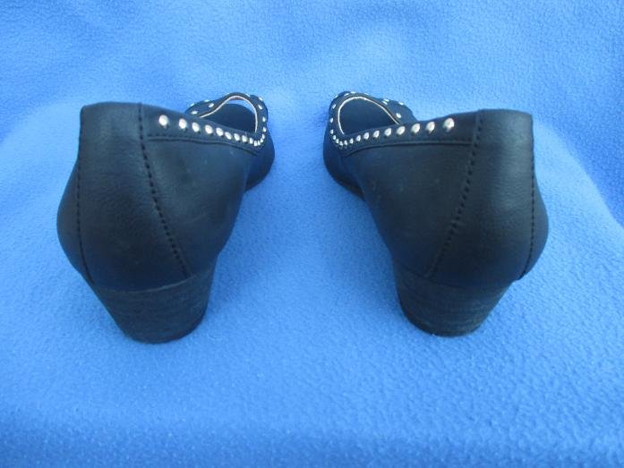  NEU * Edel * Echt Leder * Nieten * Peeptoes * Cut Outs * Wedges * Keilabsatz * Sandaletten * Schuhe 