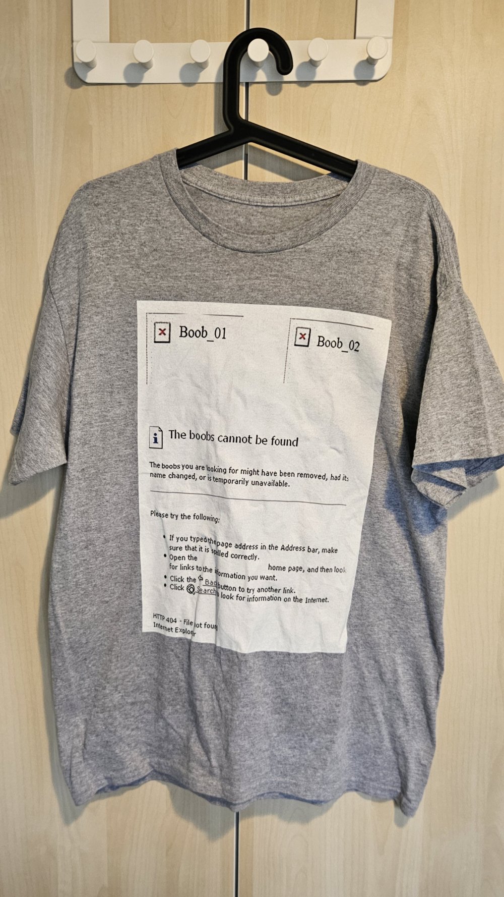 fun Shirt - Boobs not found