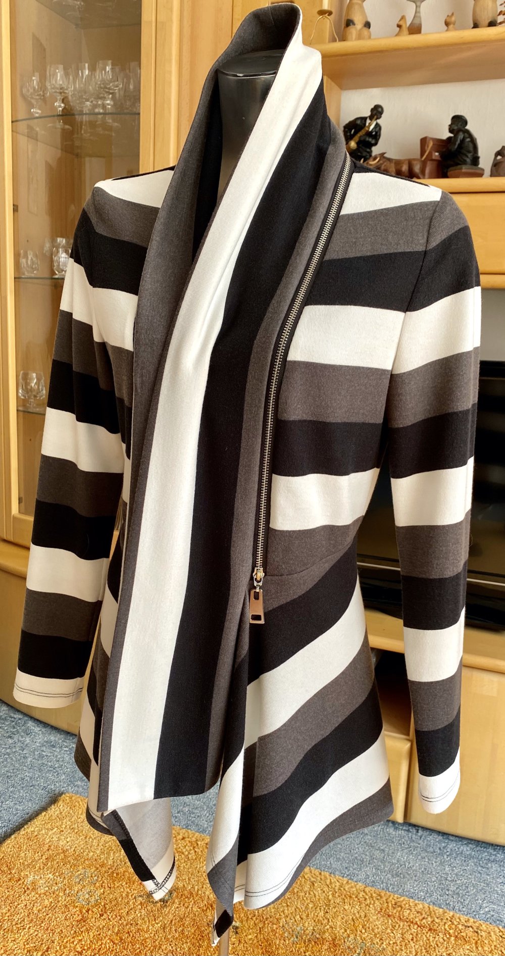 NEU Damen Jacke Jersey Strickjacke mit Schal-Kragen Gr.36 von Frank Lyman P.87€ 