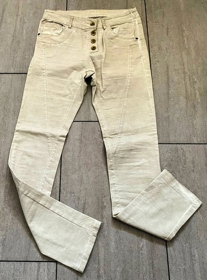 Damen Hose Stretch-Jeans Gr.S Beige in verwaschener Optik Vielseitig, bequem und stilvoll