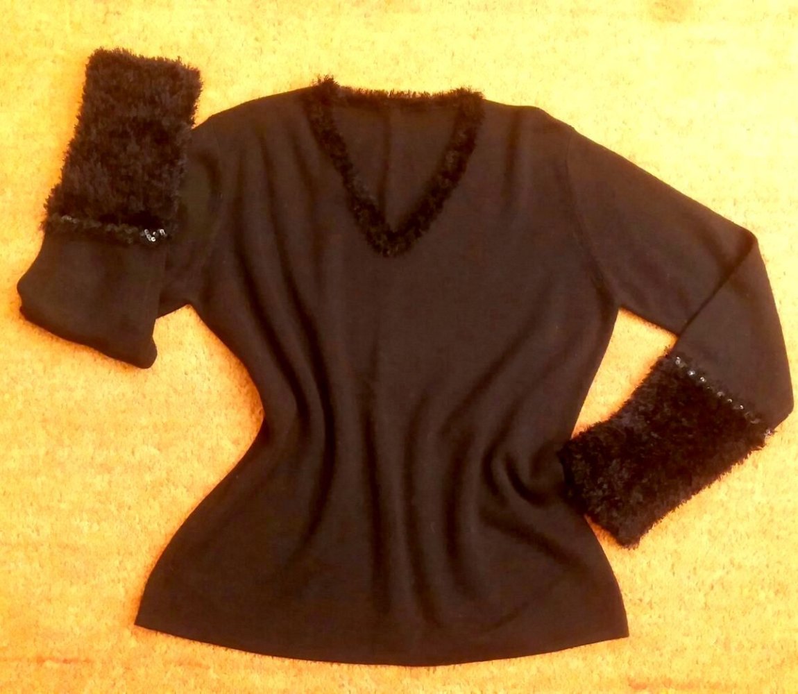 Damen Pullover Strickpullover mit Fransen & Pailletten Gr.S in Schwarz 