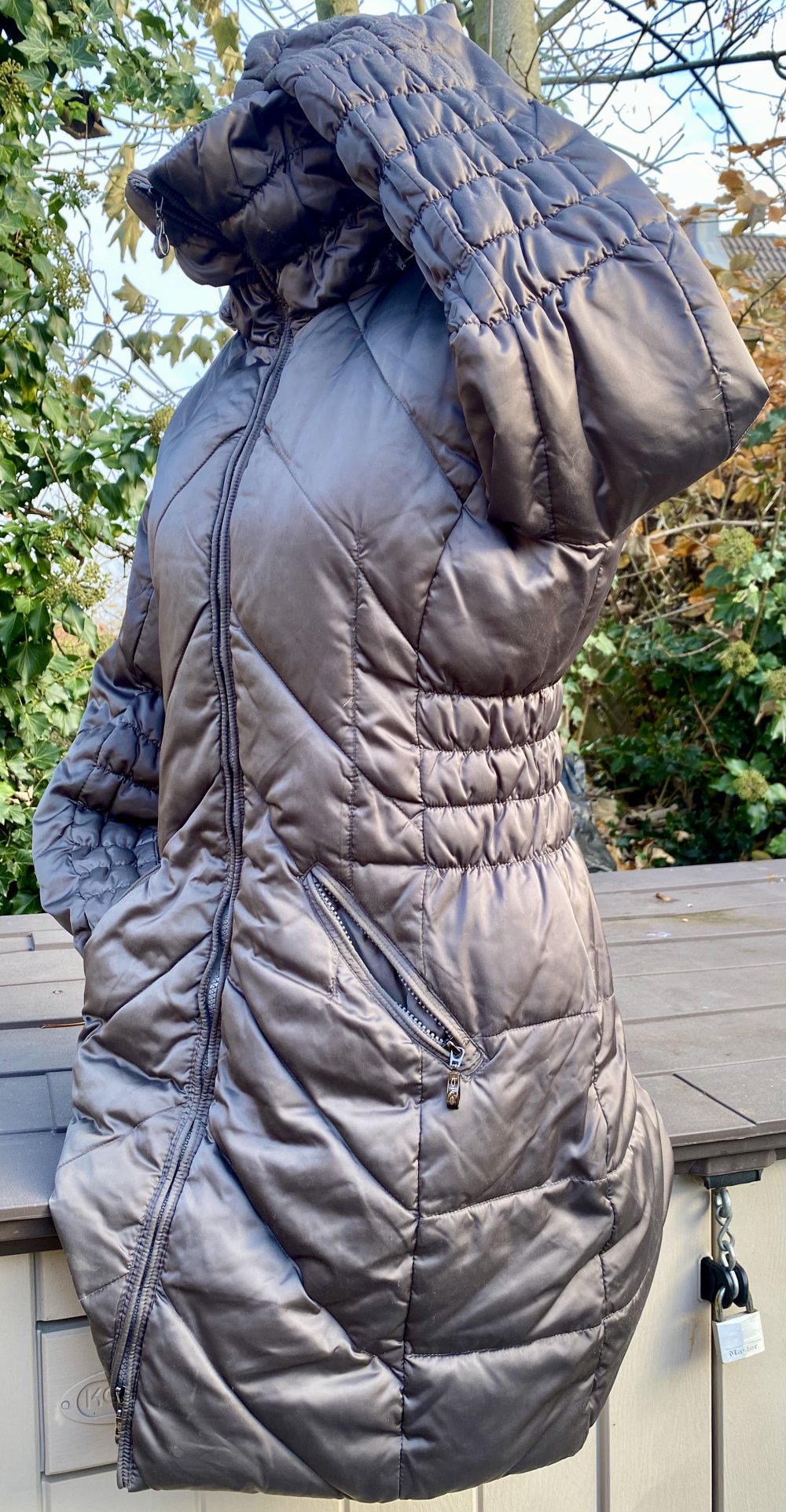 Damen Mantel Winter Stepp Jacke warm tailliert & mit großer Kapuze Gr.S von Bill´s