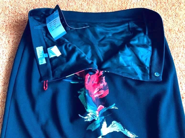 NEU Damen Rock mit Blumen Print Gr.42 Schwarz/Bunt von Bluebeery P.79,99€ 