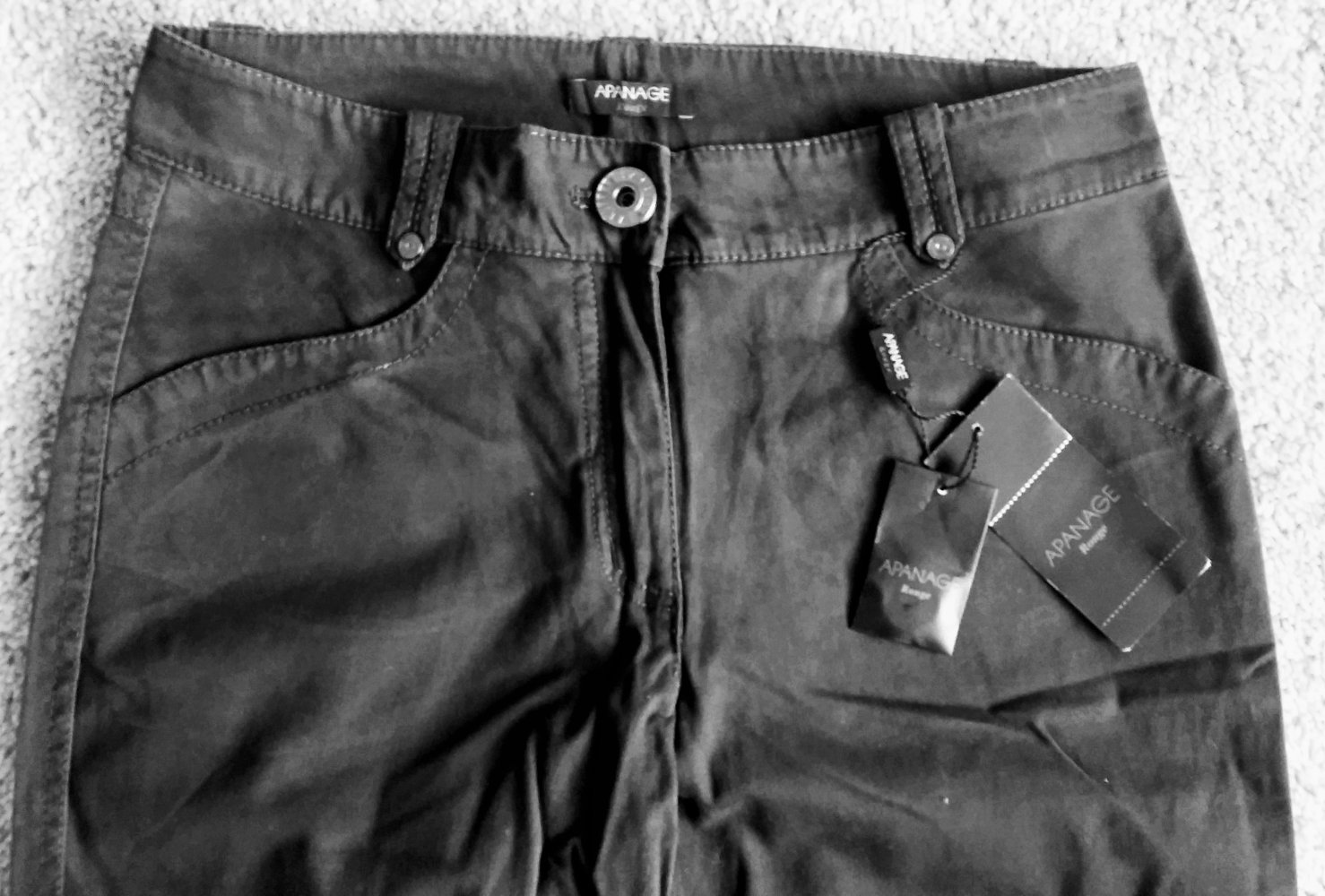 NEU Damen Hose Jeans Stretch Gr.36 in Dunkelbraun von Apanage P.79,95€ 