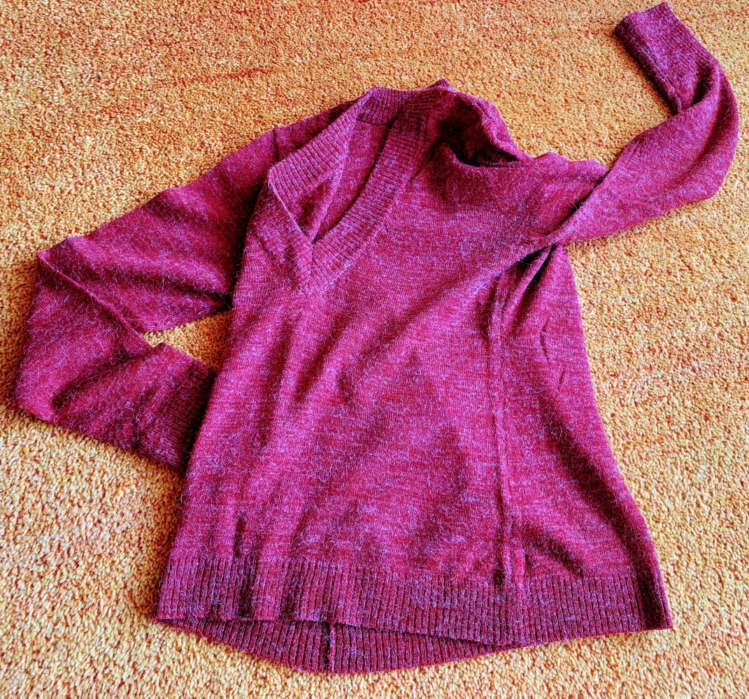 Damen Pullovern Flauschig & Figurbetont Gr.S in Bordeauxrot von Benotti 