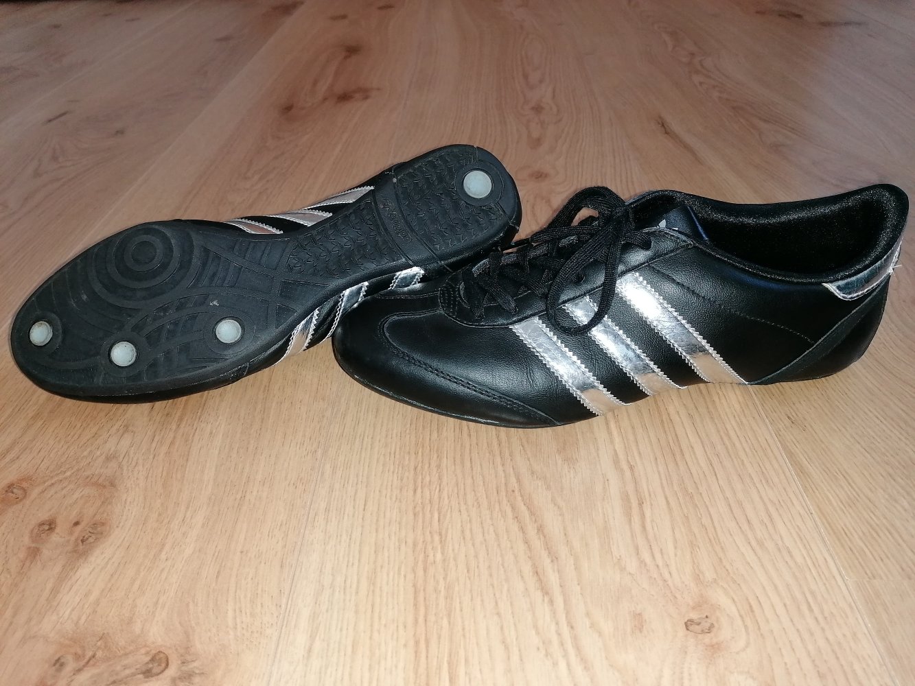 Adidas Ulama Sportschuhe Turnschuhe Schwarz Silber Gr. 40 2/3
