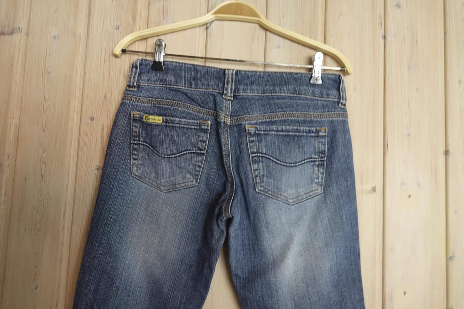 Schöne 3/4 Jeans-Hose