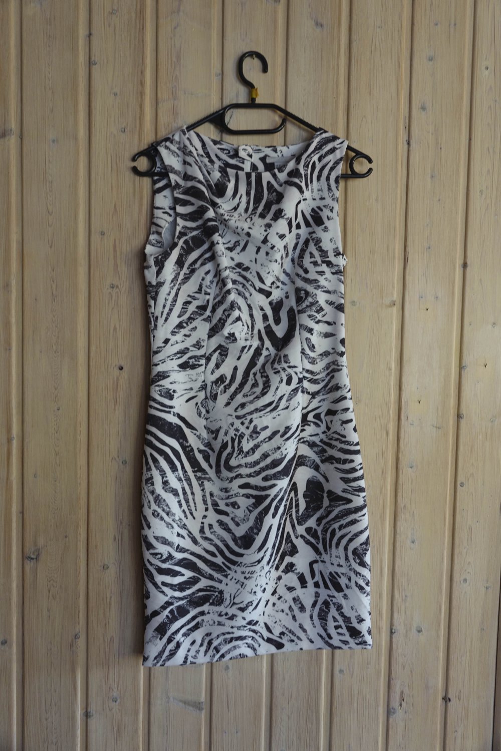 Wunderschönes Zebrakleid