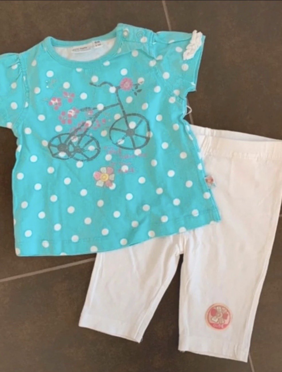 T-Shirt und Caprihose von Blue Seven Größe 68