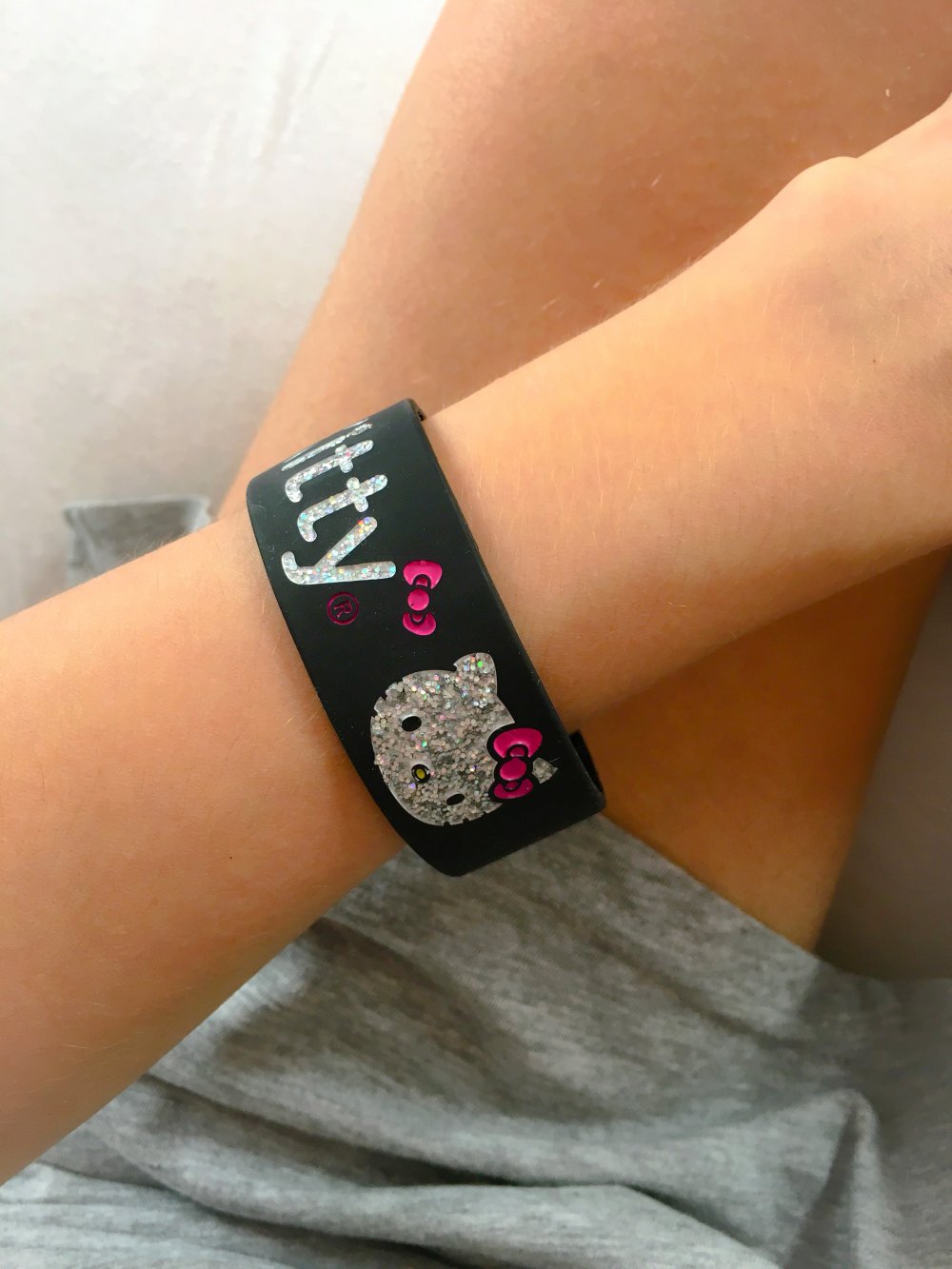 Hello Kitty Armband schwarz/Glitzer 