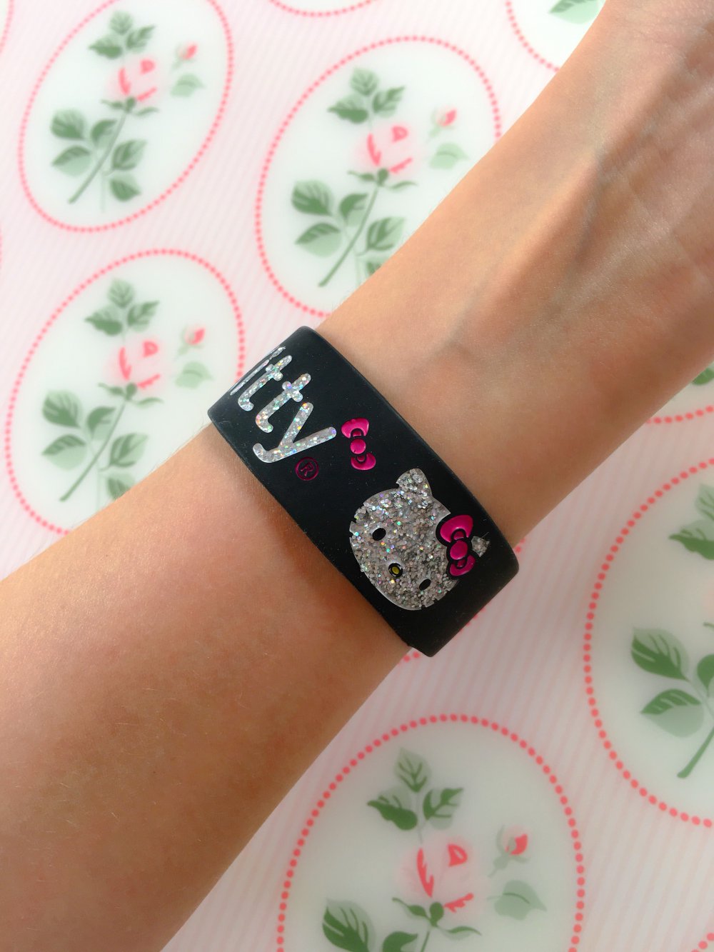 Hello Kitty Armband schwarz/Glitzer 