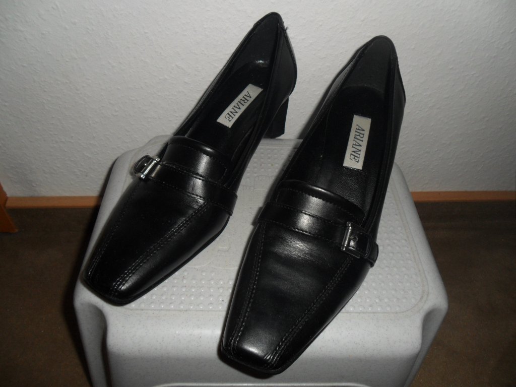 Damen Hackenschuhe Pumps mit Schnalle Gr. 37 schwarz