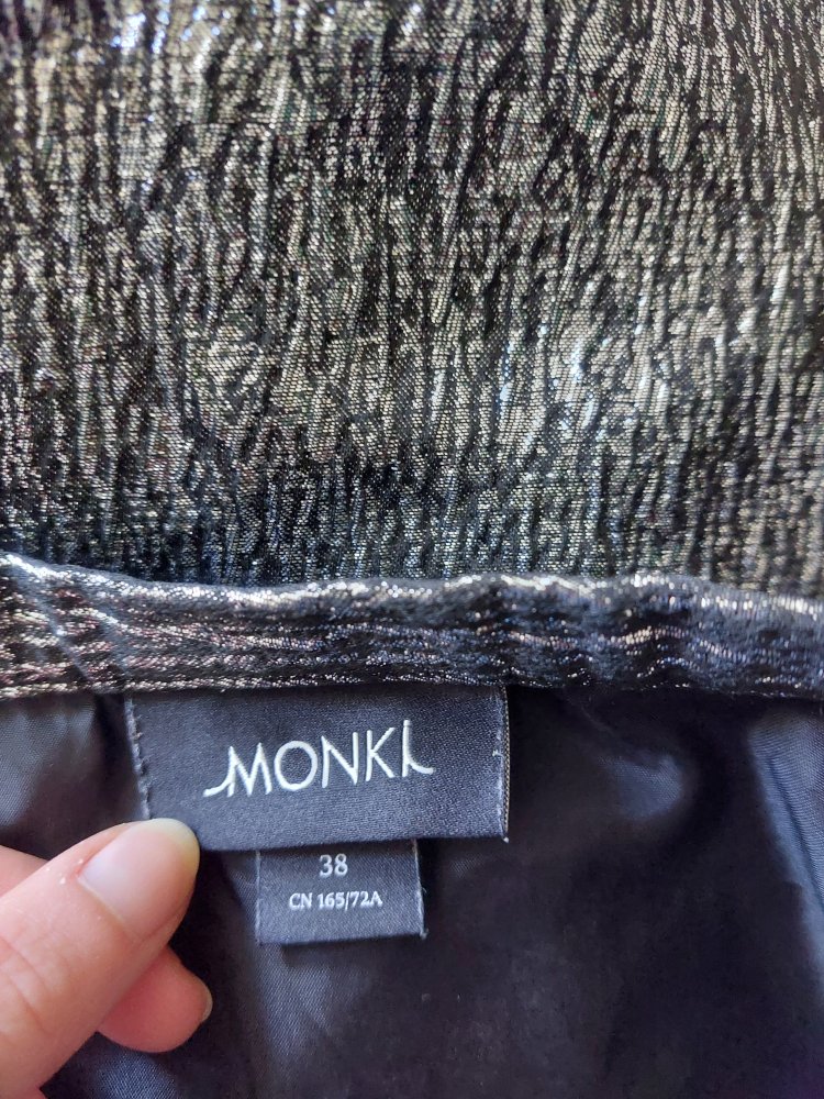 Glitzernder Rock von Monki, high waist