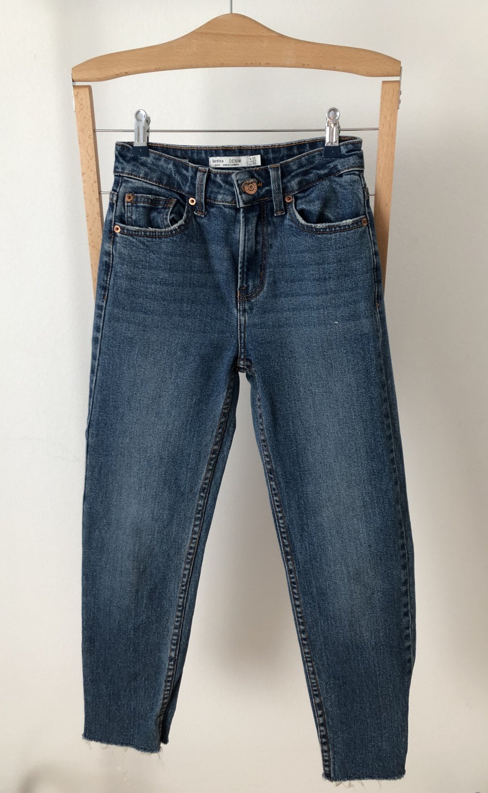 Bershka Straight Cropped Jeans Grösse 32