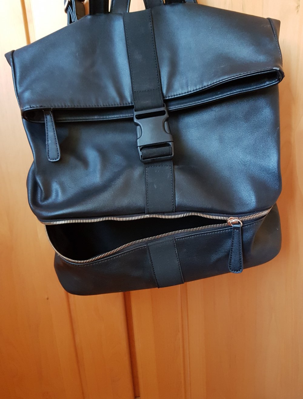Sisley  Kunstleder Rucksack schwarz
