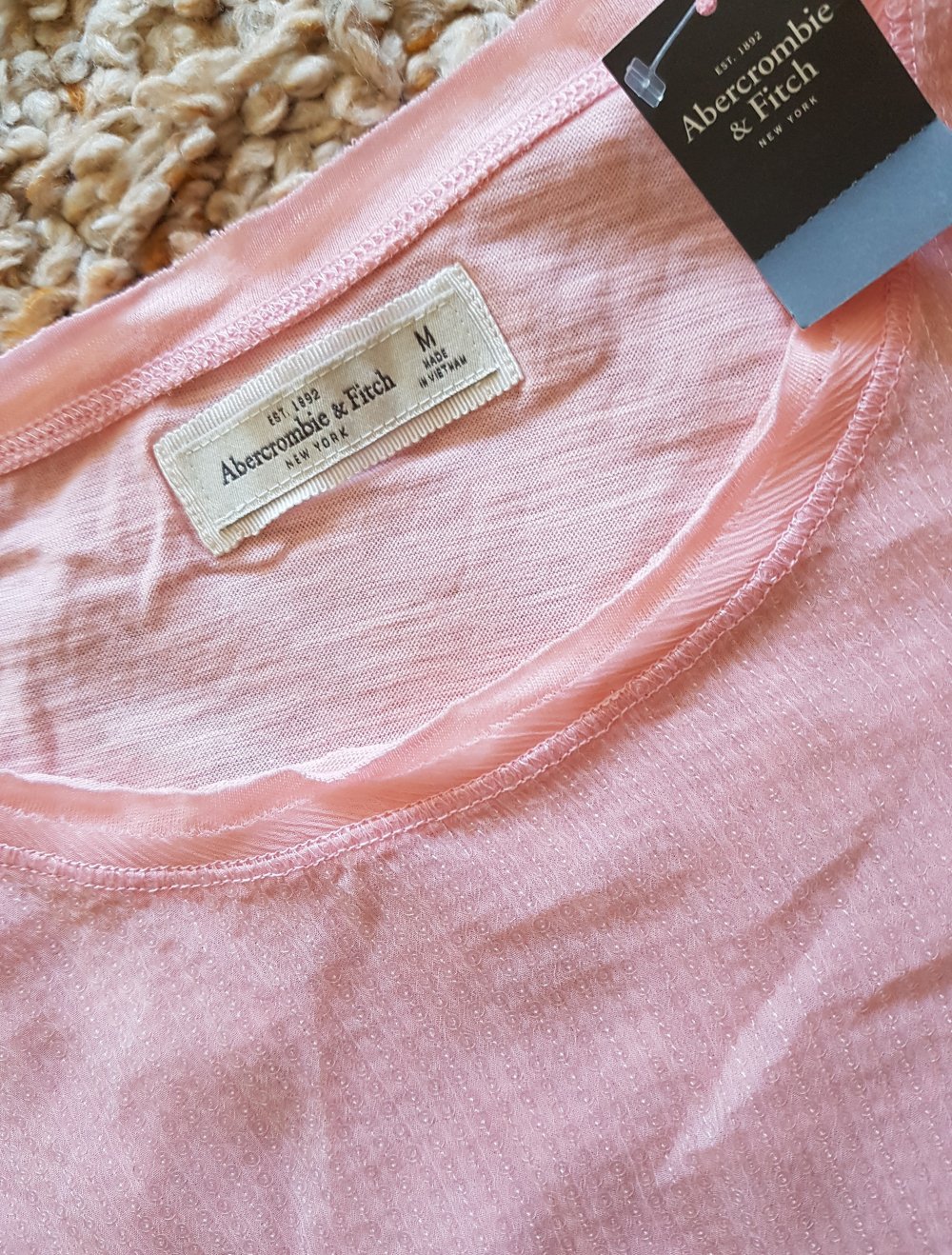Neu! A&F Pailletten Shirt Top Rose Gr.M