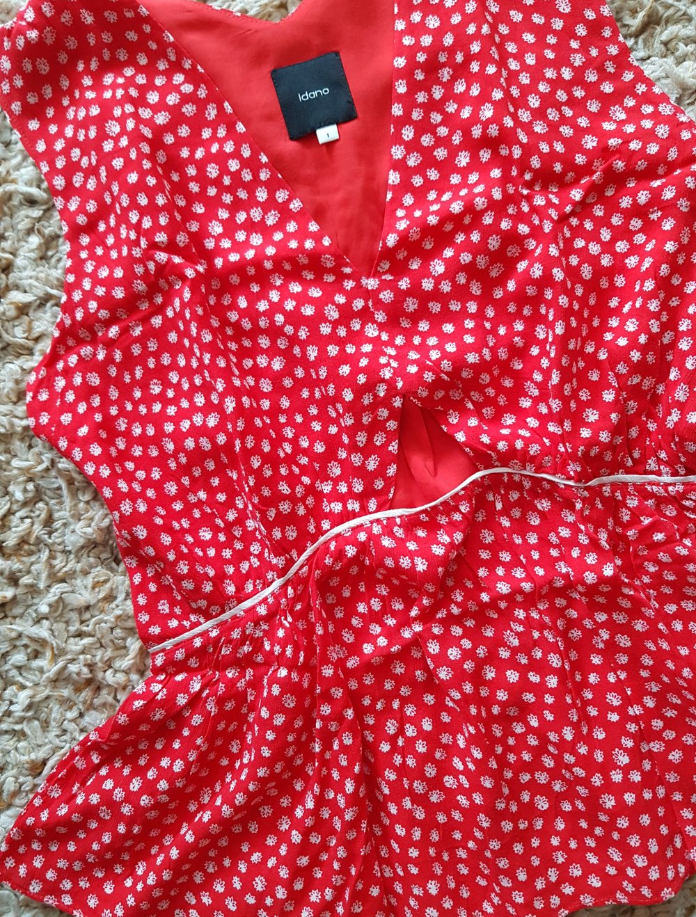 Rote Bluse mit V-Ausschnitt Gr.S neu