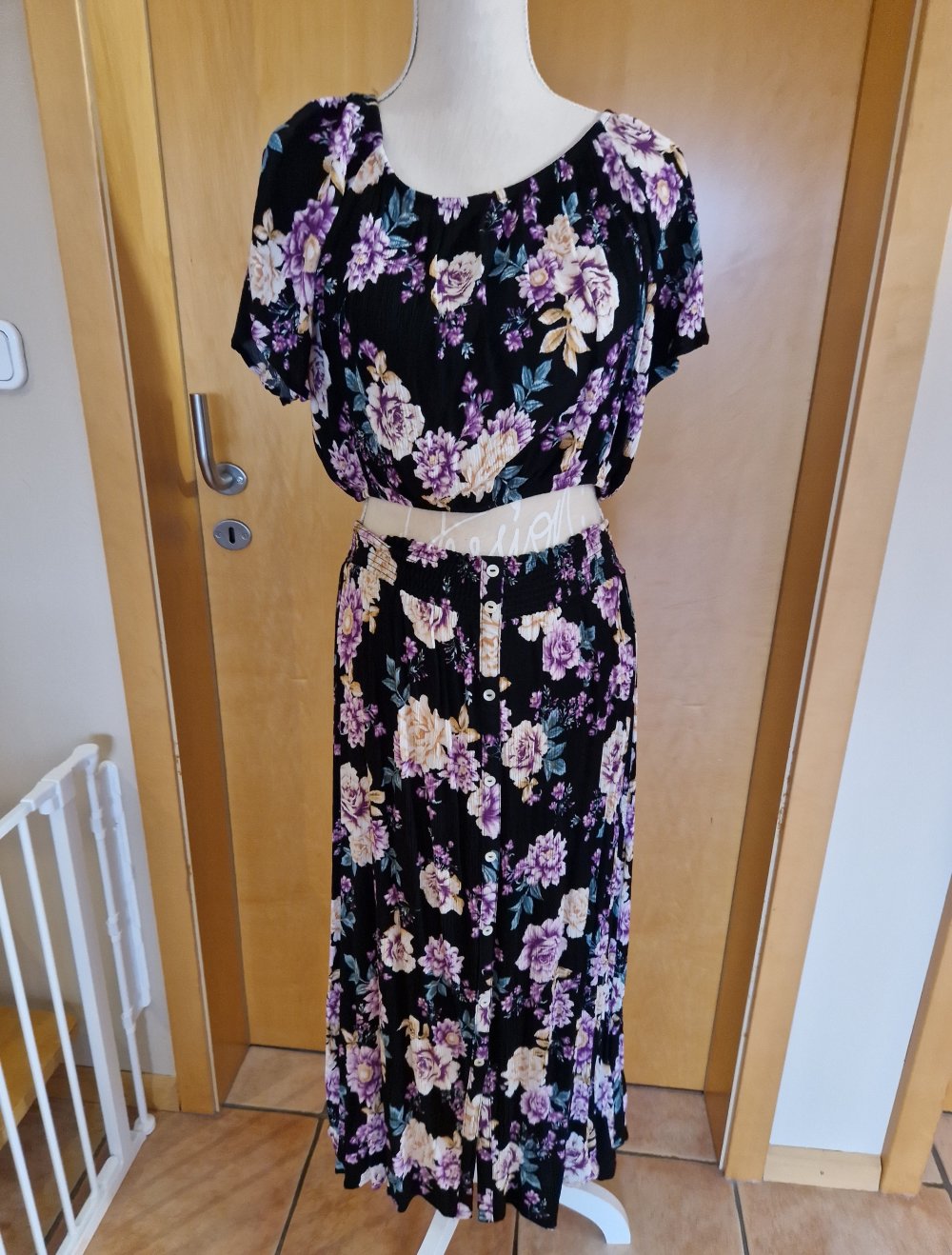 2 Teiler Crop Shirt Maxirock Blumen XS