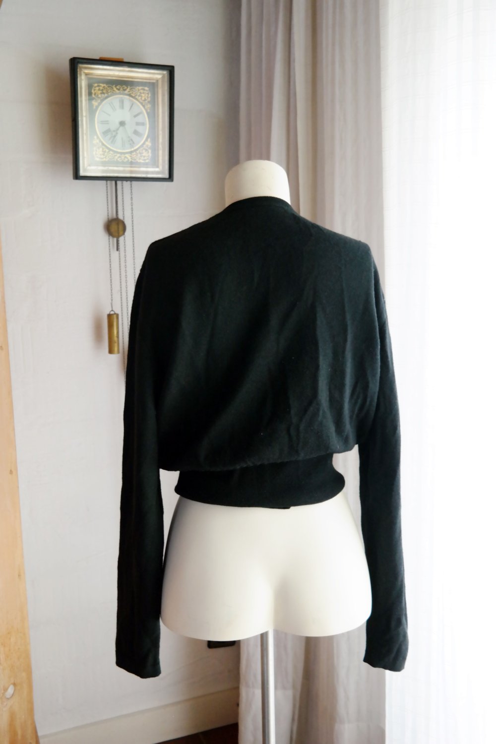 Benetton Wollpullover Wolle schwarz cropped Muster breites Bündchen boxy kastig Strickpullover S 36 M 38