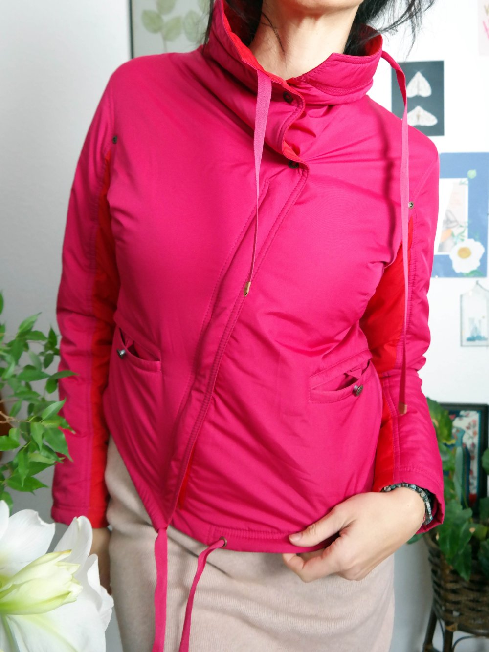 Oilily Jacke Kurzjacke Stickerei bestickt Blumen rot pink M 38