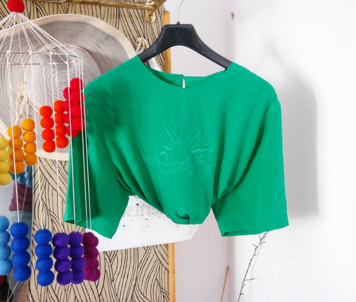 Vintage Bluse Seidenbluse grün knallgrün oversized 100% Seide XXL 44 M 38