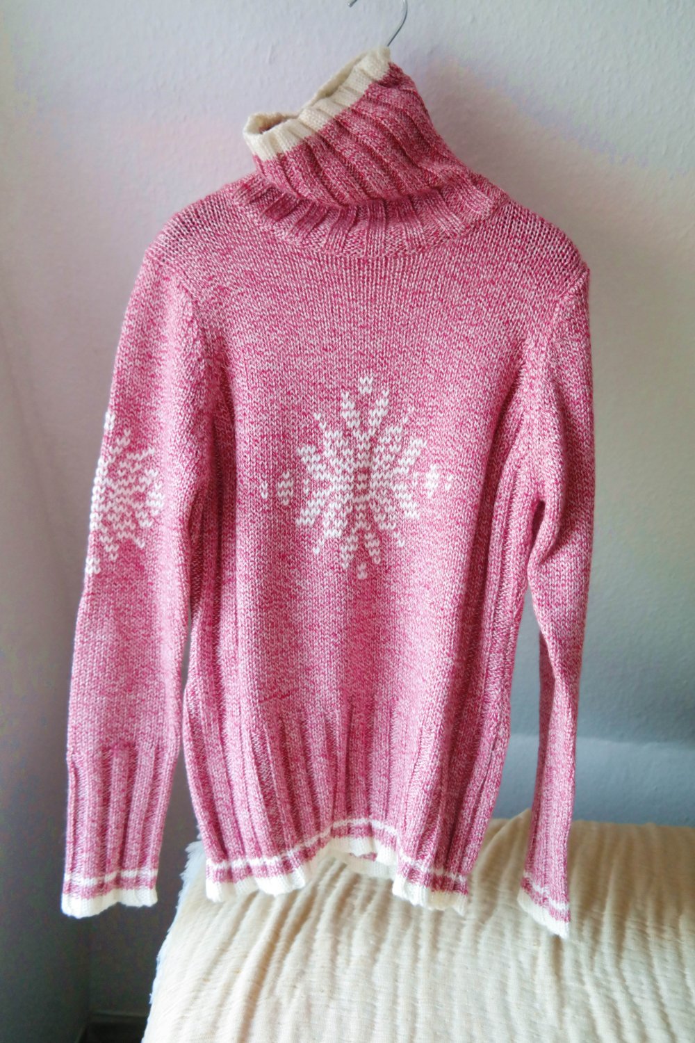 Wollpullover Strickpullover rosa Rollkragen Rollkragenpullover rosa weiß Schneeflocke 36 38 S M