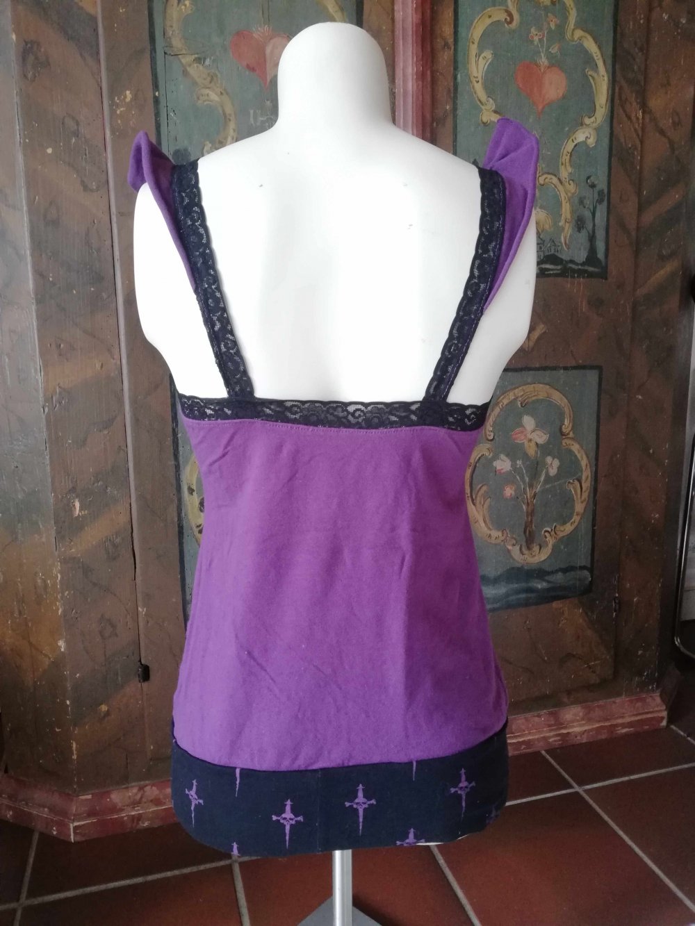 Handmade Top Daggers Spitze schwarz Lila Tanktop Unikat Gothic Wave WGT S M 36 38