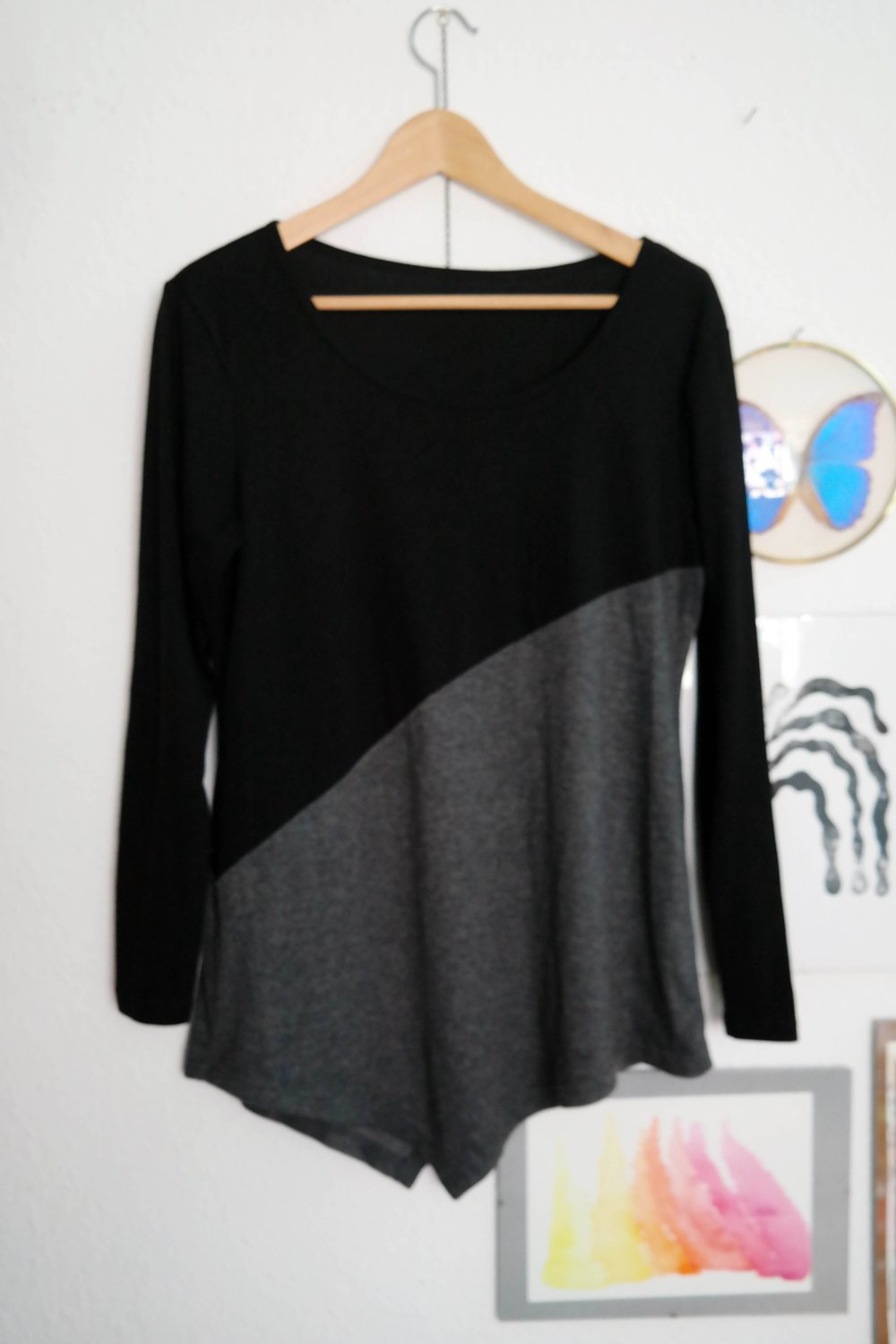 Longsleeve Langarmshirt schwarz grau Colorblocking asymmetrisch zipfelig Zipfelshirt M 38