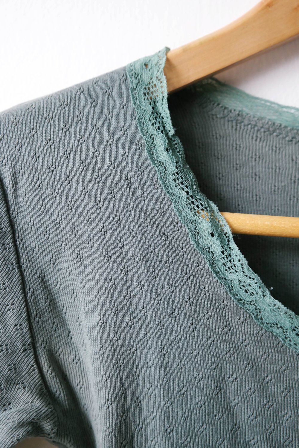 Kaffe Longsleeve Ajourmuster Lochmuster zart khaki Spitze Elfe Fee Hippie S 36 grün