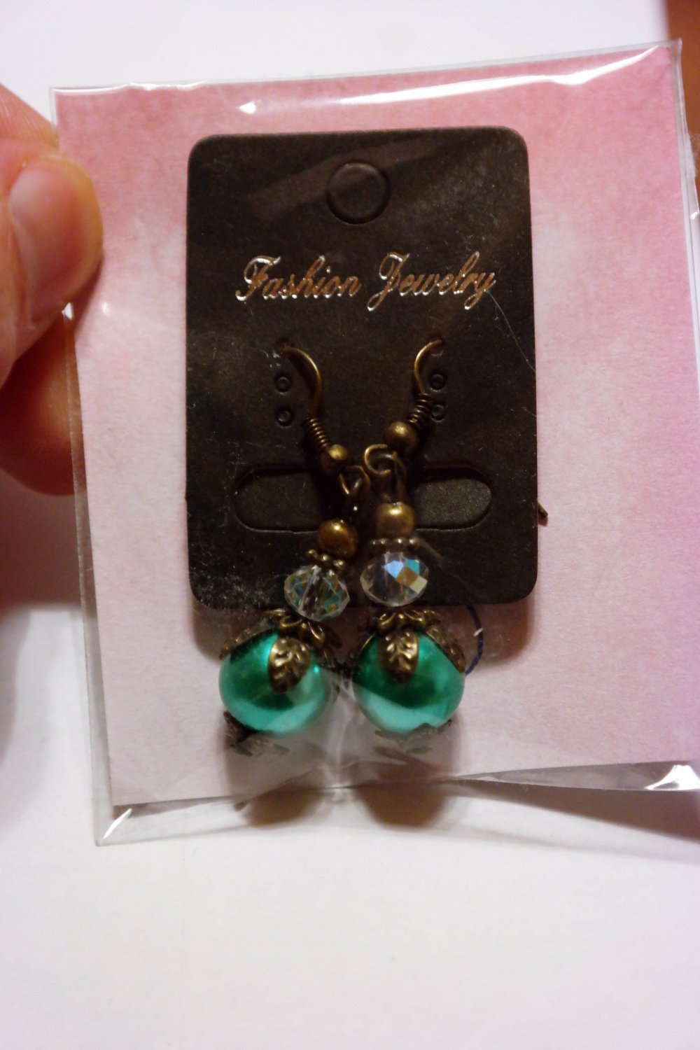 NEU Handmade Ohrringe Perlen Hängeohrringe Hängerchen grün 