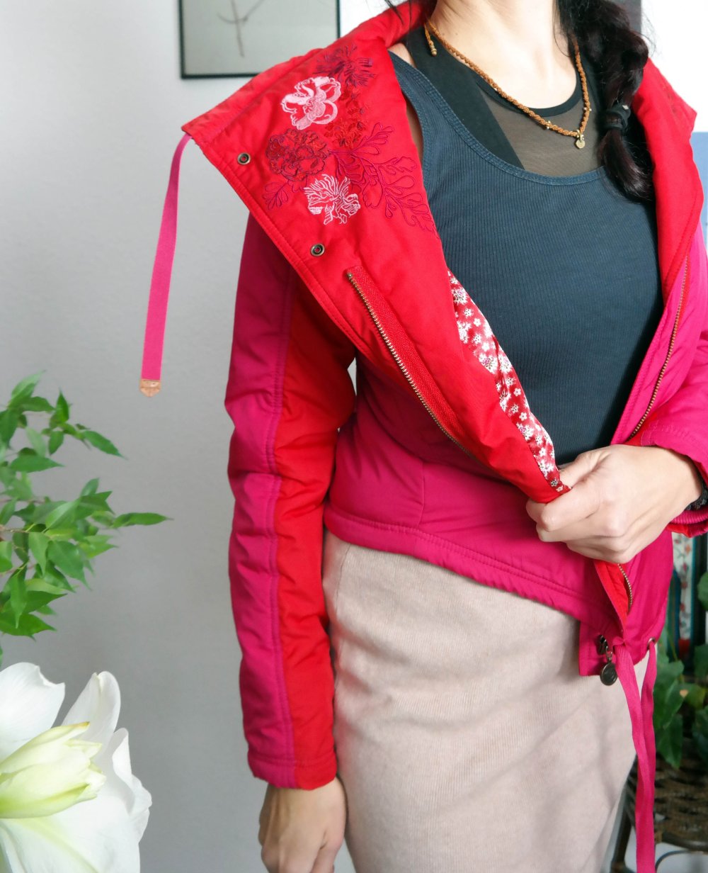 Oilily Jacke Kurzjacke Stickerei bestickt Blumen rot pink M 38