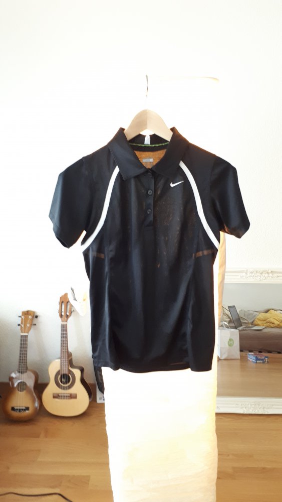Hervorragendes NIKE Sport- Poloshirt, Gr. S/M