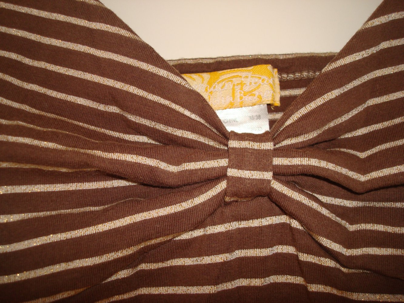 süßes braunes Top, Shirt mit Spaghettiträgern und Goldlurex