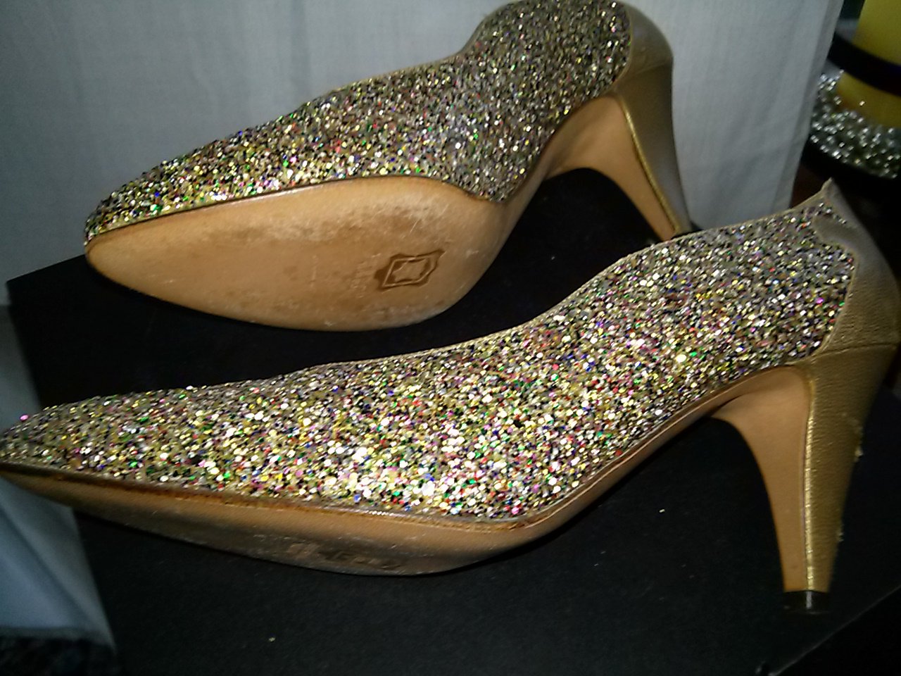 Damen-Abendschuh von SUPERBE- -Gr.38 - Leder gold mit Glitzerapplikationen-neu