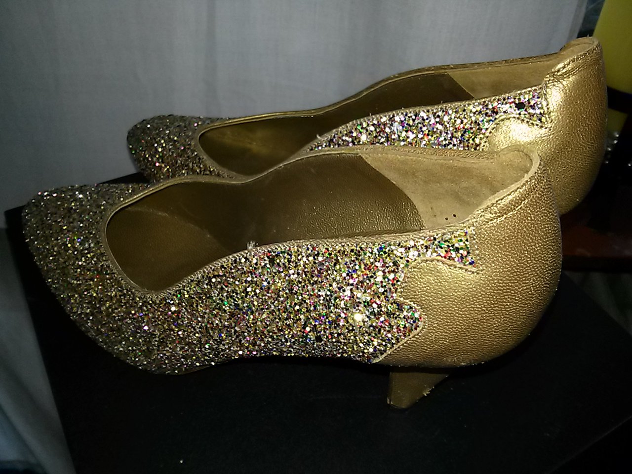 Damen-Abendschuh von SUPERBE- -Gr.38 - Leder gold mit Glitzerapplikationen-neu