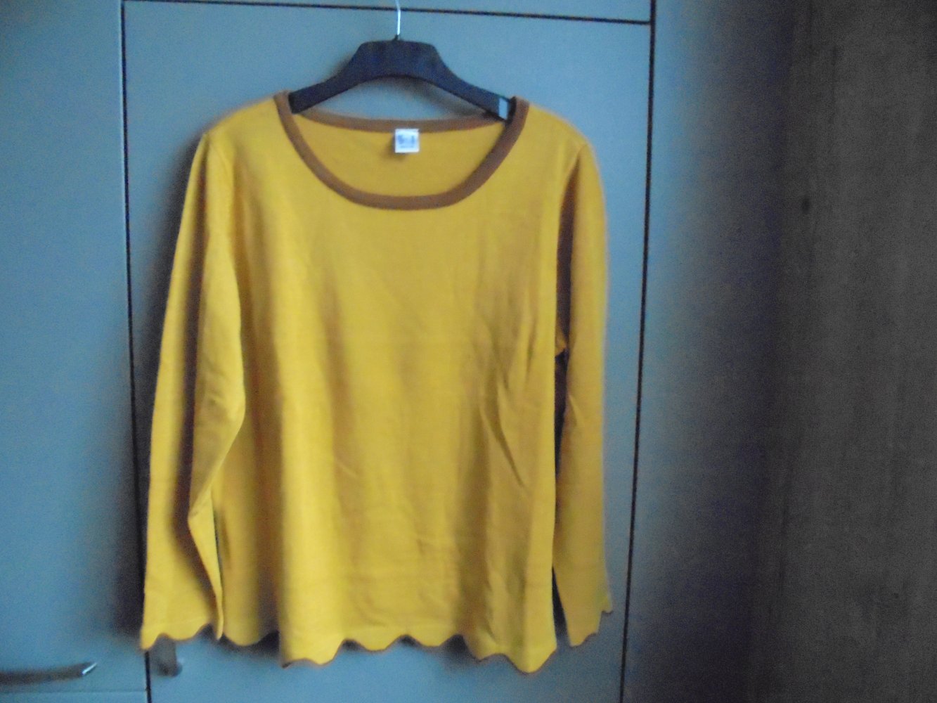 Damen Pullover ockergelb Gr. 46 mit Wellenrand  1 x getragen v. Sieh an
