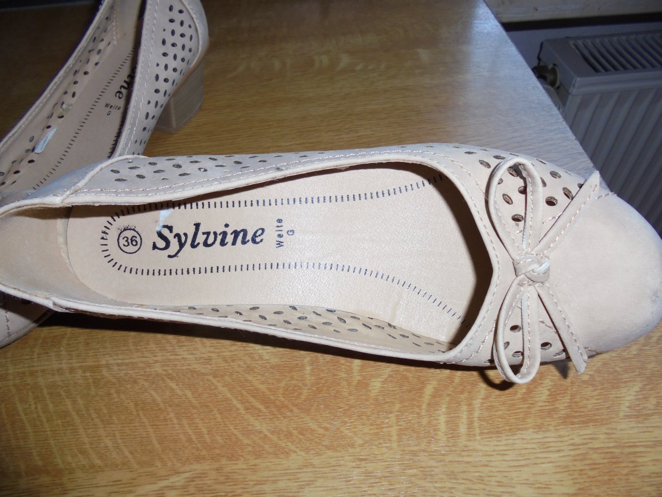 Damen Halbschuh mit Schleife  beige Gr. 36 von Sylvine