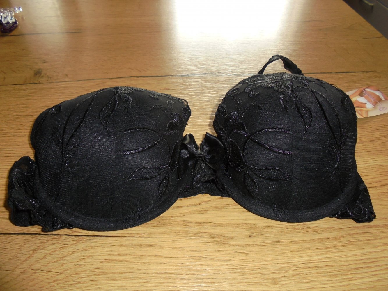 NEU: Damen Bügel BH schwarz wattiert Gr. 80 B von Lingerie