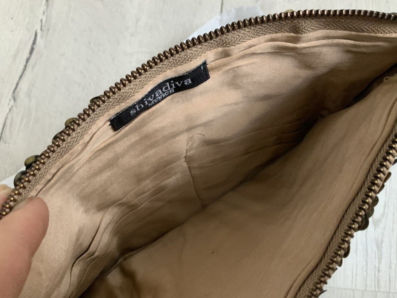 Clutch / Neu mit Etikett / Shivadiva München 