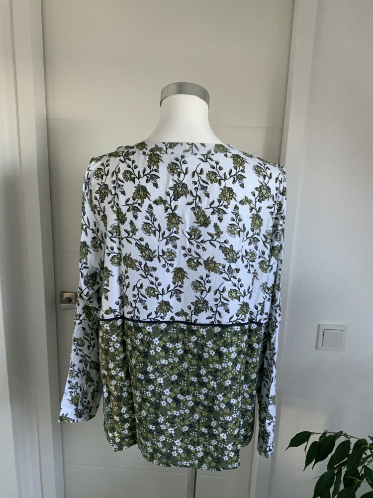 Bluse in gr. 42 